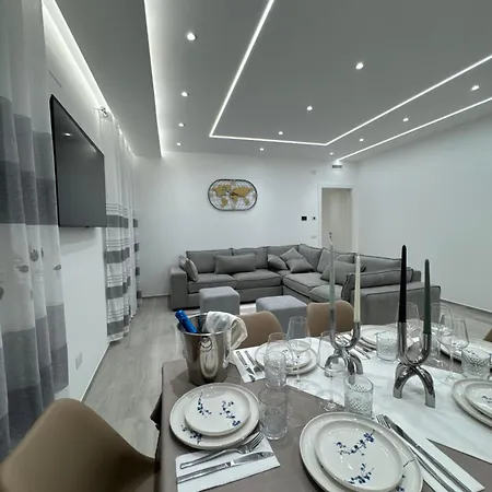 Ezlin Smart Luxury Savona