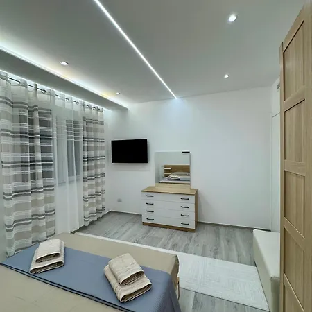 Ezlin Smart Luxury Lejlighed